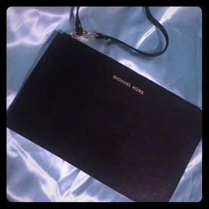 MICHAEL KORS CLUTCH/WRISTLET PURSE
